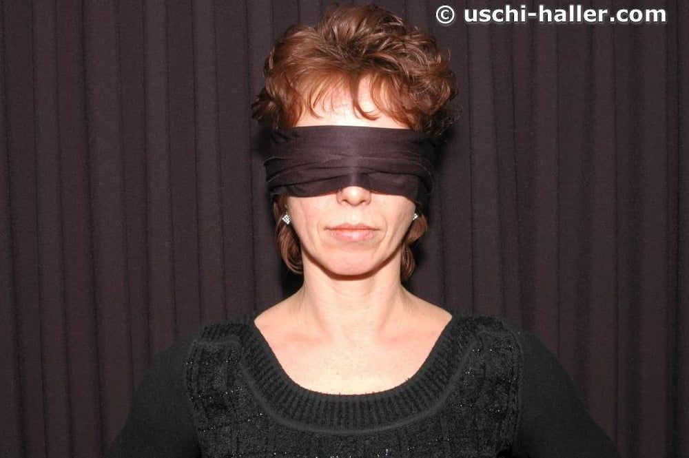 Photo shoot with the submissive MILF Angie blindfolded #2
