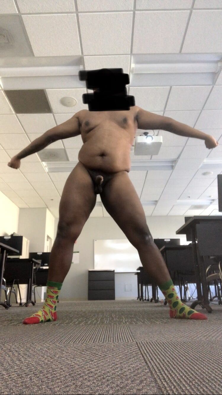 Nude Boi