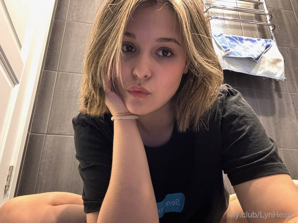 Lilly  Free Photos #3