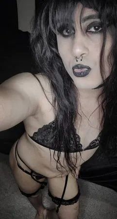 gothic femboy joselynn         