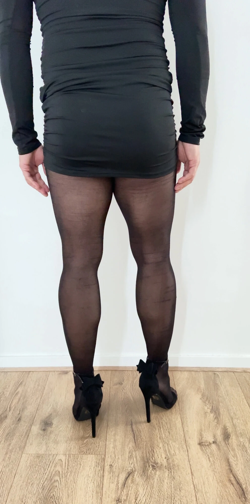 Short dress and heels #29