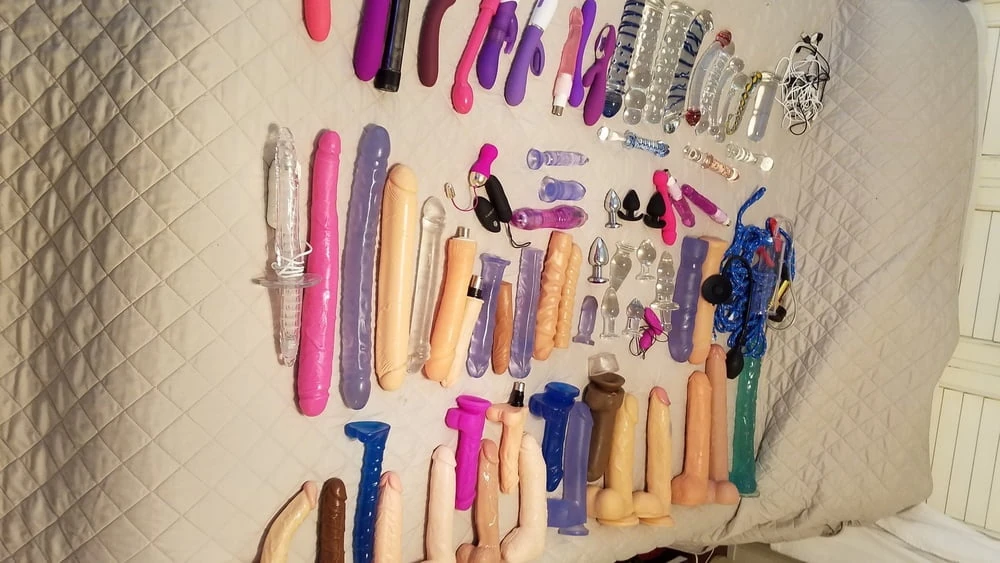 ToyinNTenn Toy Collection 