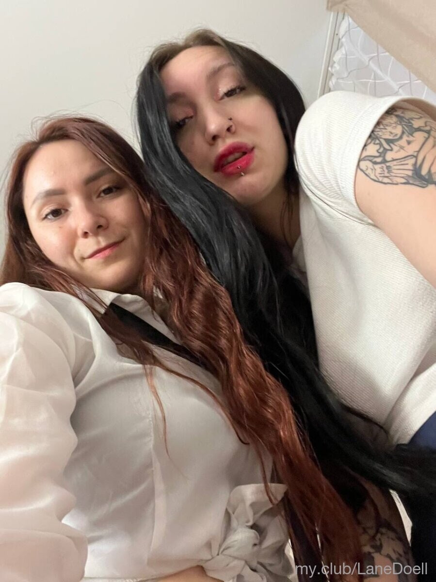 Hild ​​and ​​Blair Free Photos #25