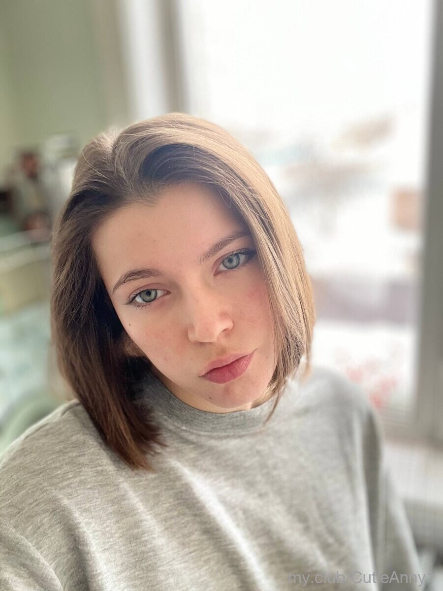 Anny Besplatne Fotografije