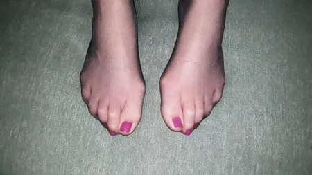 purple toenails nylon cum         