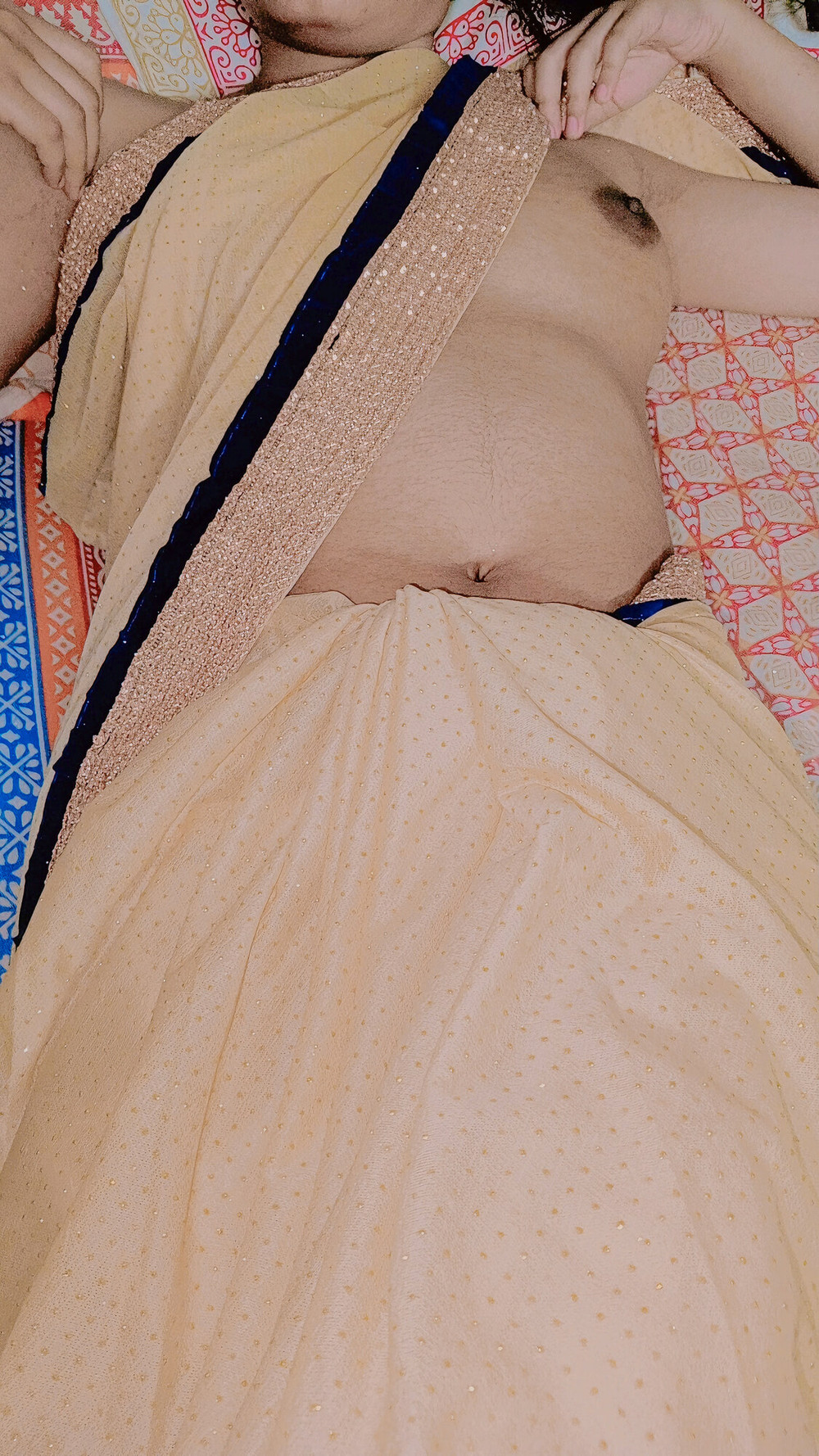 Beautiful Desi Saree Model – Stunning Indian Beauty #5
