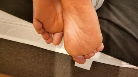 hornychubby feet soles wrinkled barefoot         