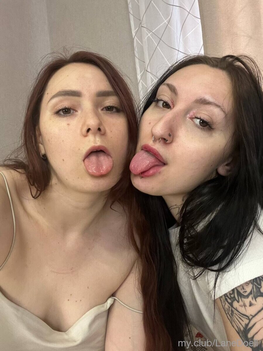 Hild ​​and ​​Blair Free Photos #49