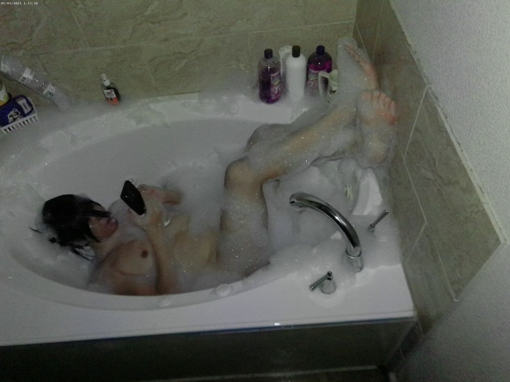 Kirito Bath Tub Photoshoot and Bath  #37