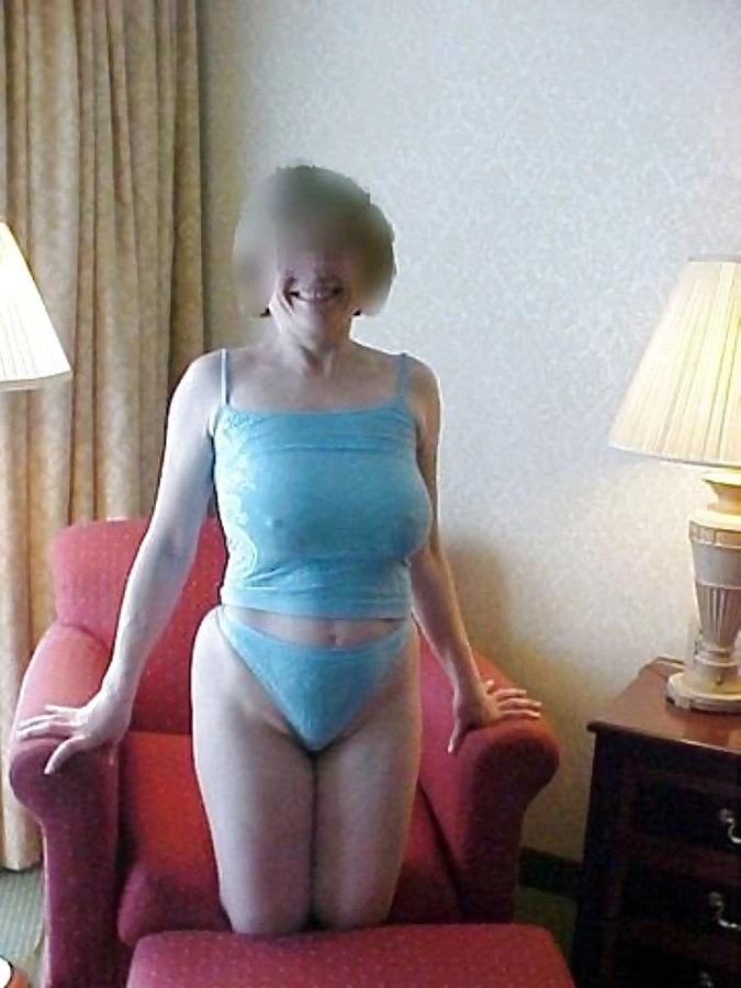 MarieRocks, 50+ MILF - Photos from 2006 #6