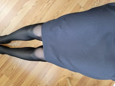 flight attendant skirt with sliky lining and pantyhose         