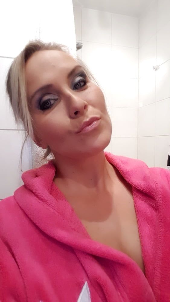 Julia Pink - Pink bathrobe #3