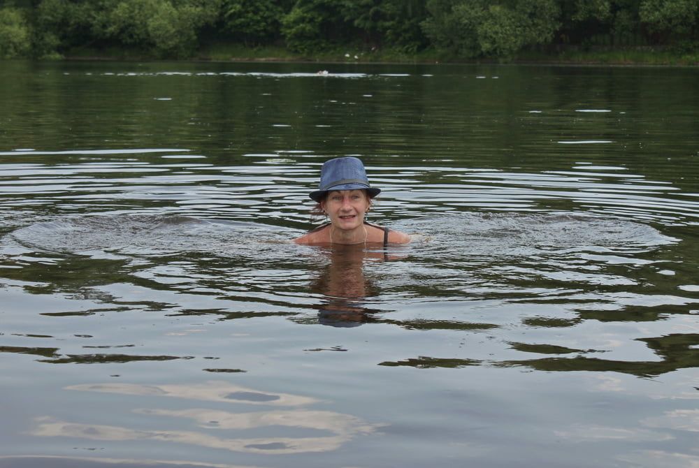Bathing in Timiryazev-pond #16