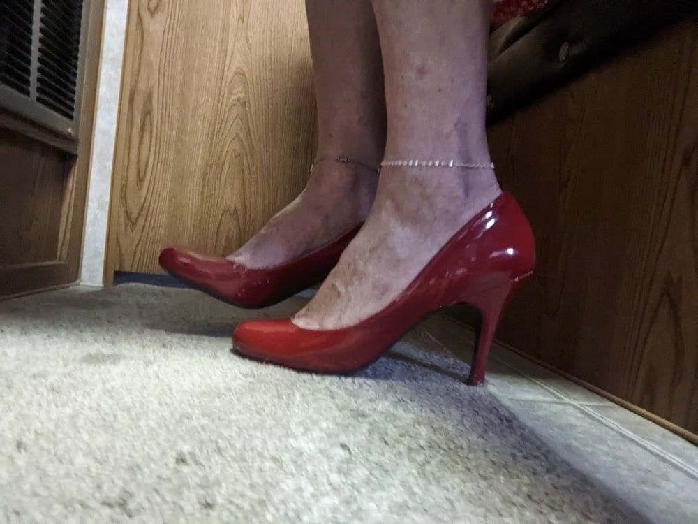 high heels - red pumps #18