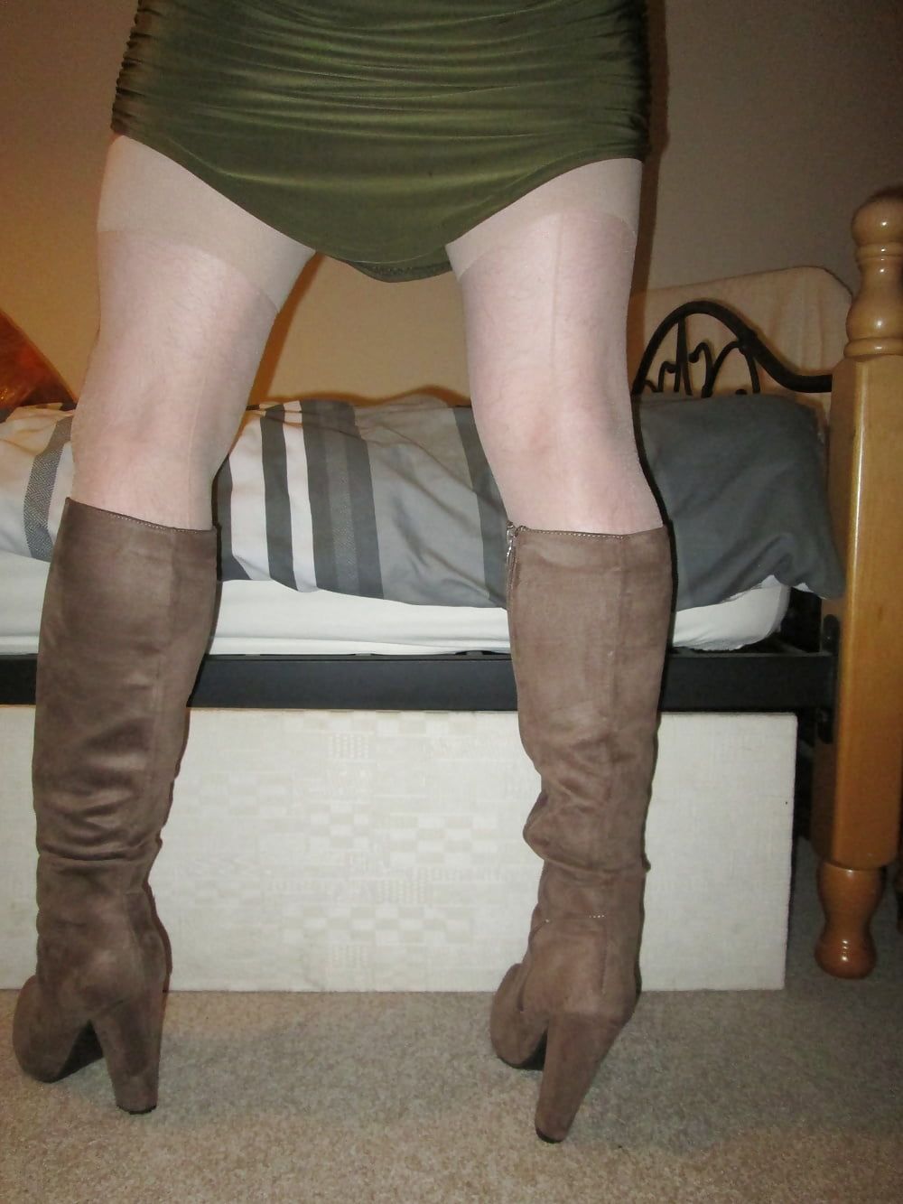 SISSY CD IN KNEE HIGH BOOTS #14