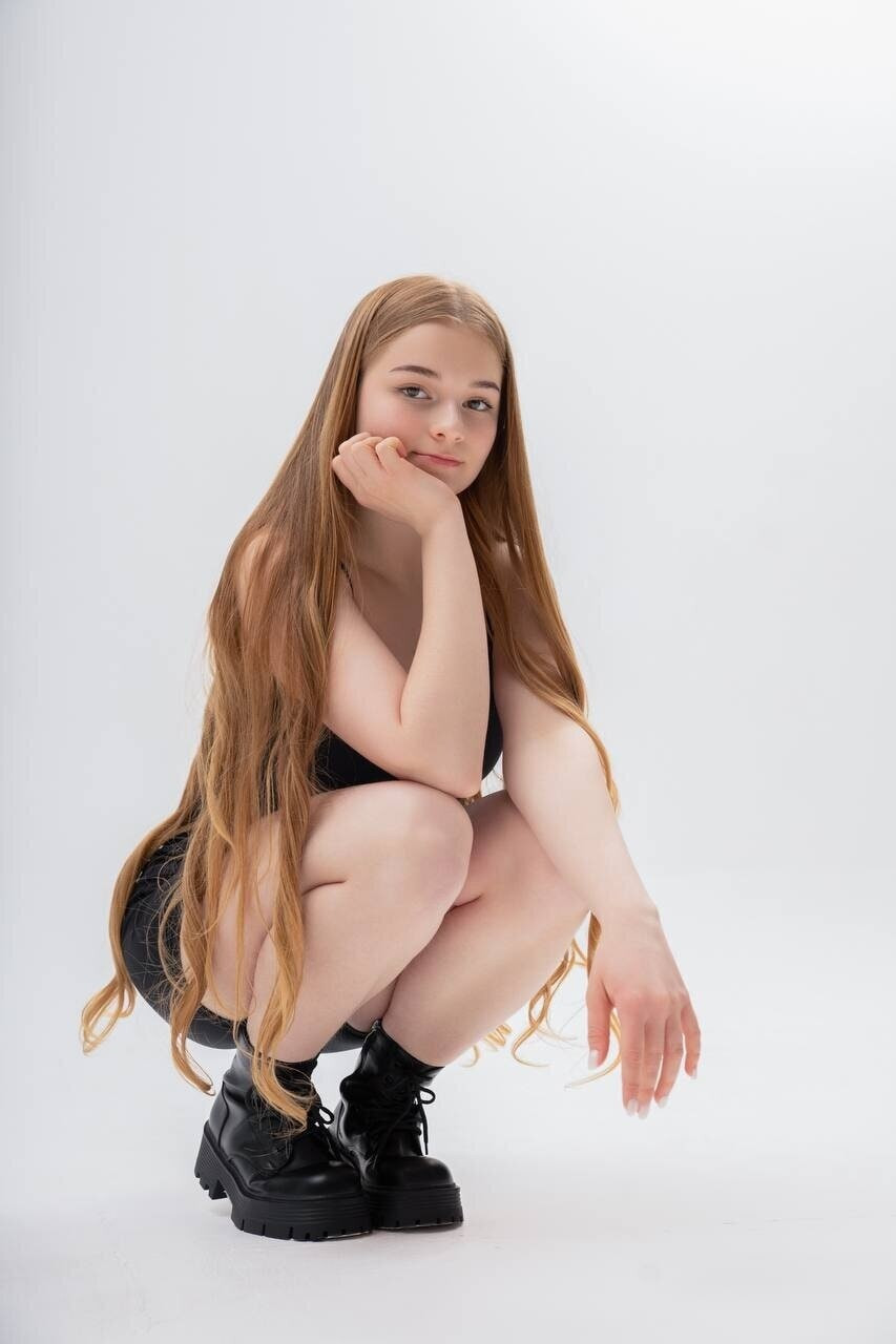 Free Lina Photos