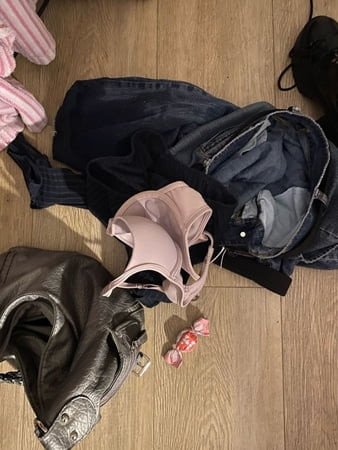 Hotel room sarvice Desi woman