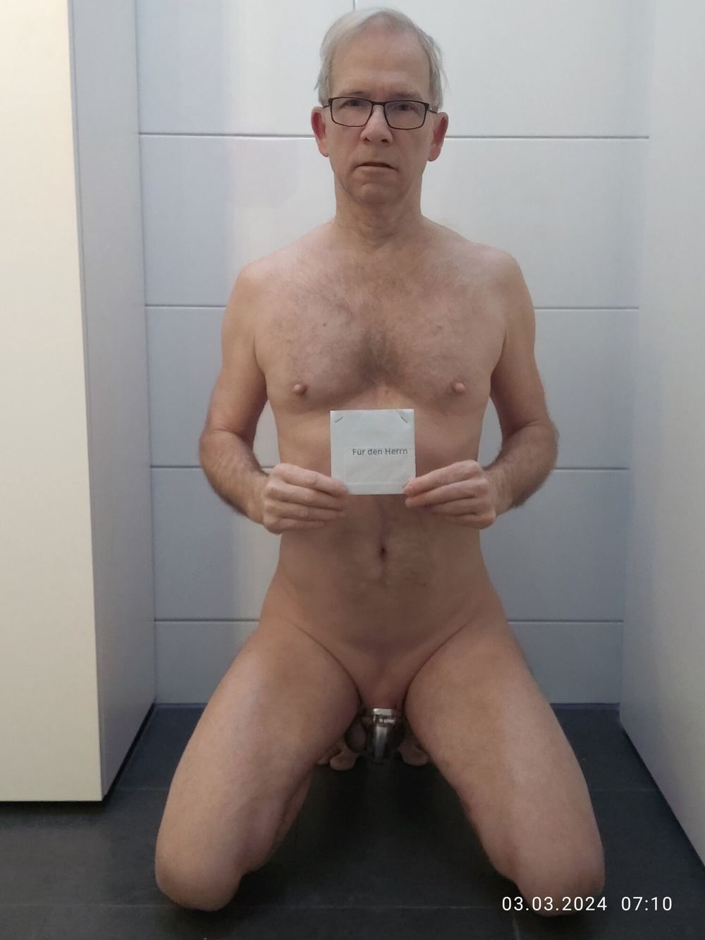 Daily duty of the totaly naked slave 3rd March 2024 #16