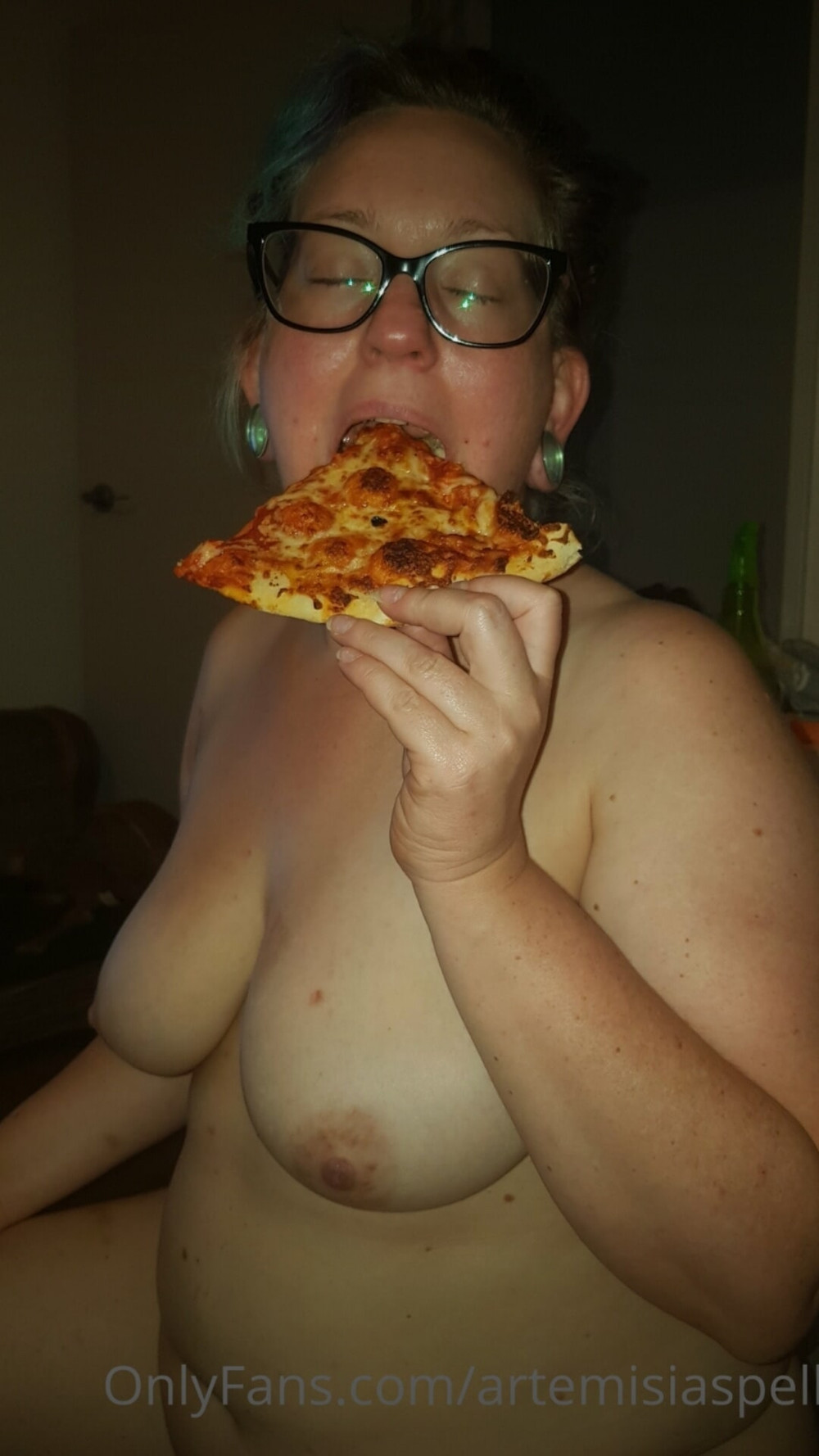 Chubby MILF Amy Leaf- Just me #12