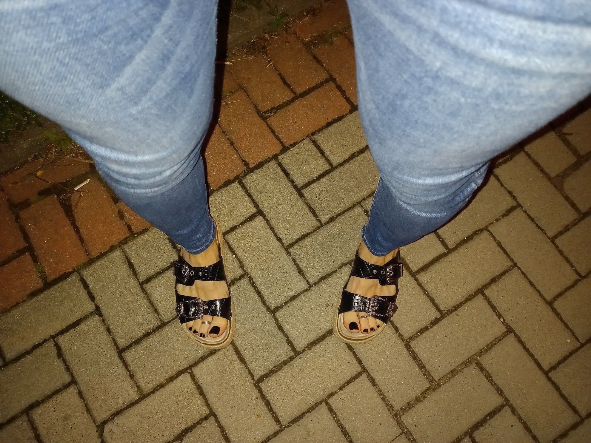 platform sandals and sexy feet #3