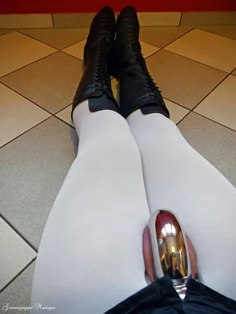 high heels pantyhose         