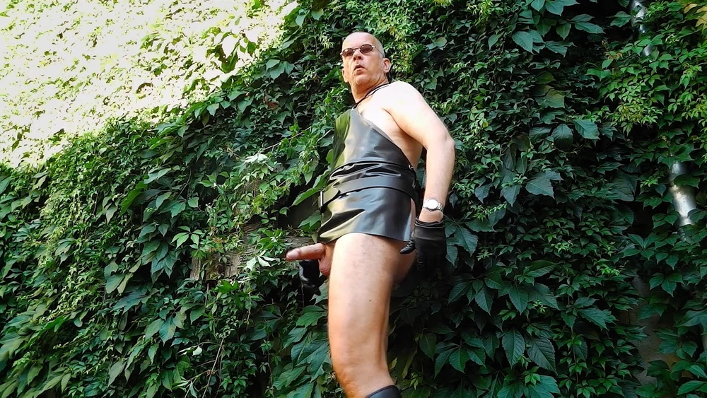 Horny Rubber Gardener 28 (Photo Shooting & Wet Play) #4