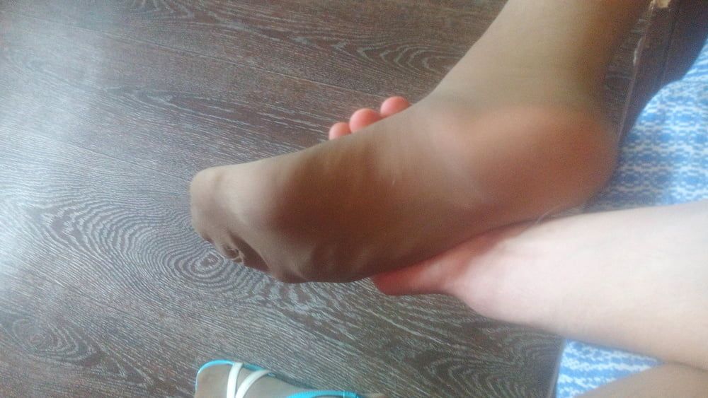 My feet in Nylon #7