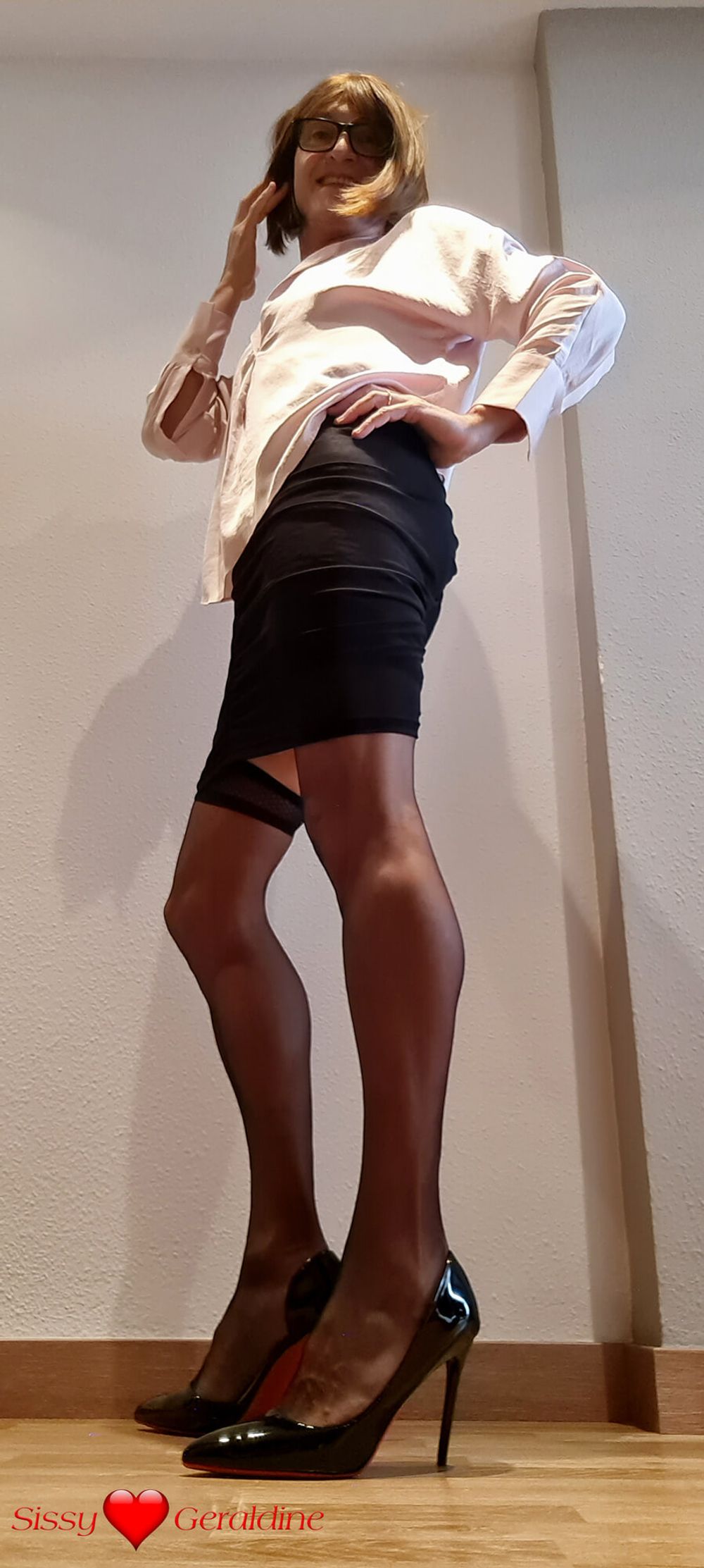 Vestida de secretaria sexy #3