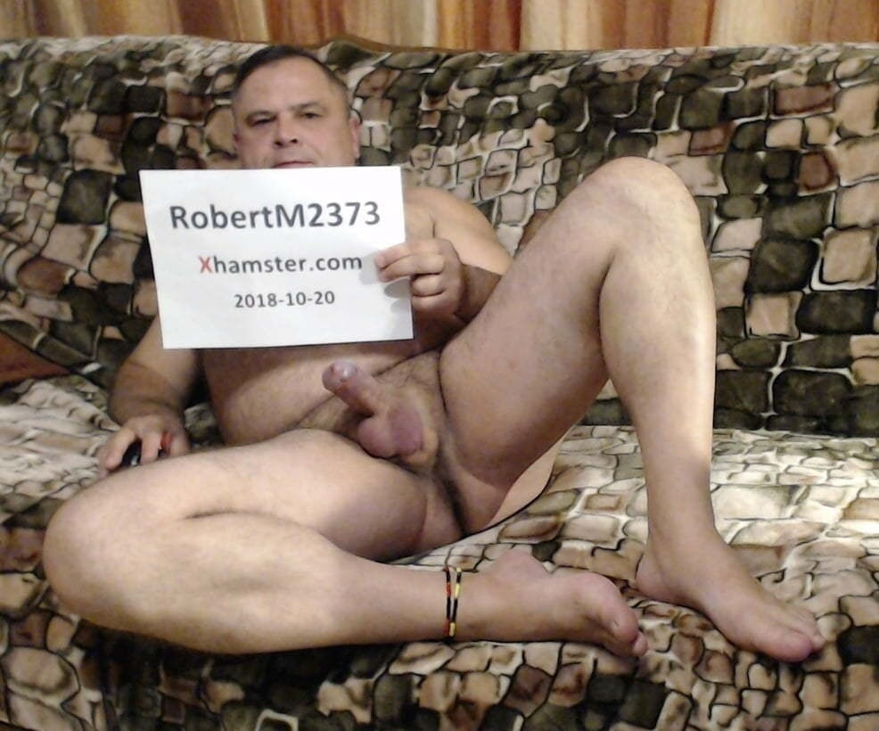 Robert mikita gay nudo