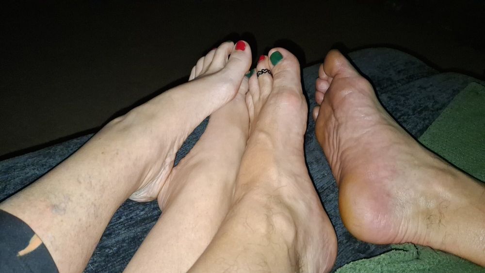 Showing off our Xmas pedicures #16