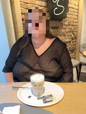 In a new restaurant, I had to show myself.