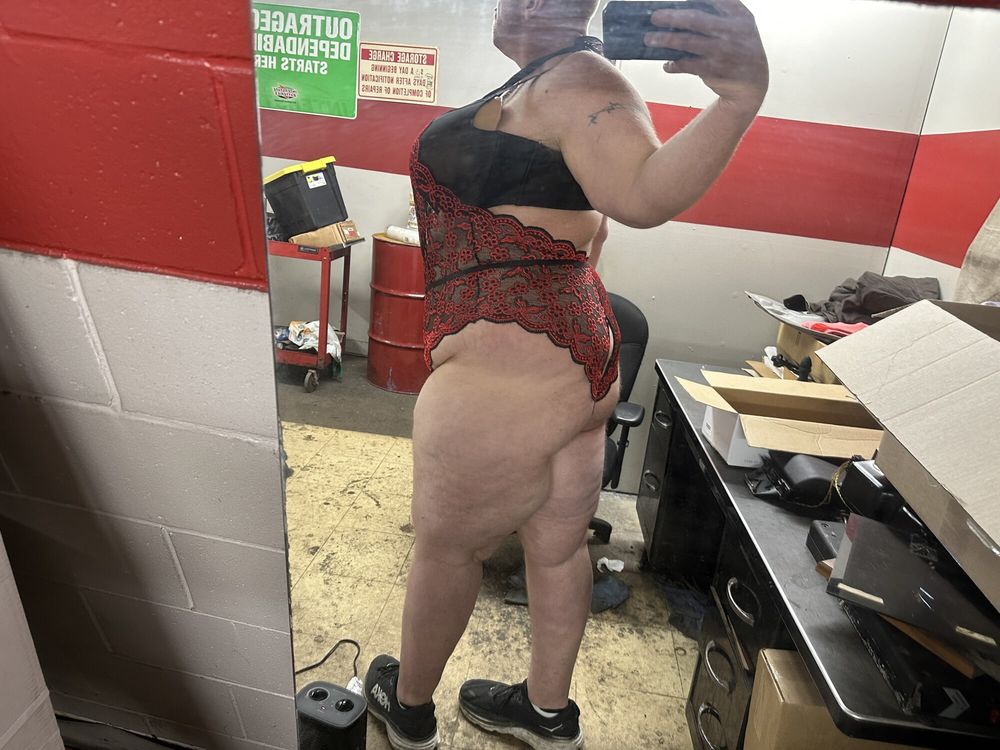 Phat ass mechanic