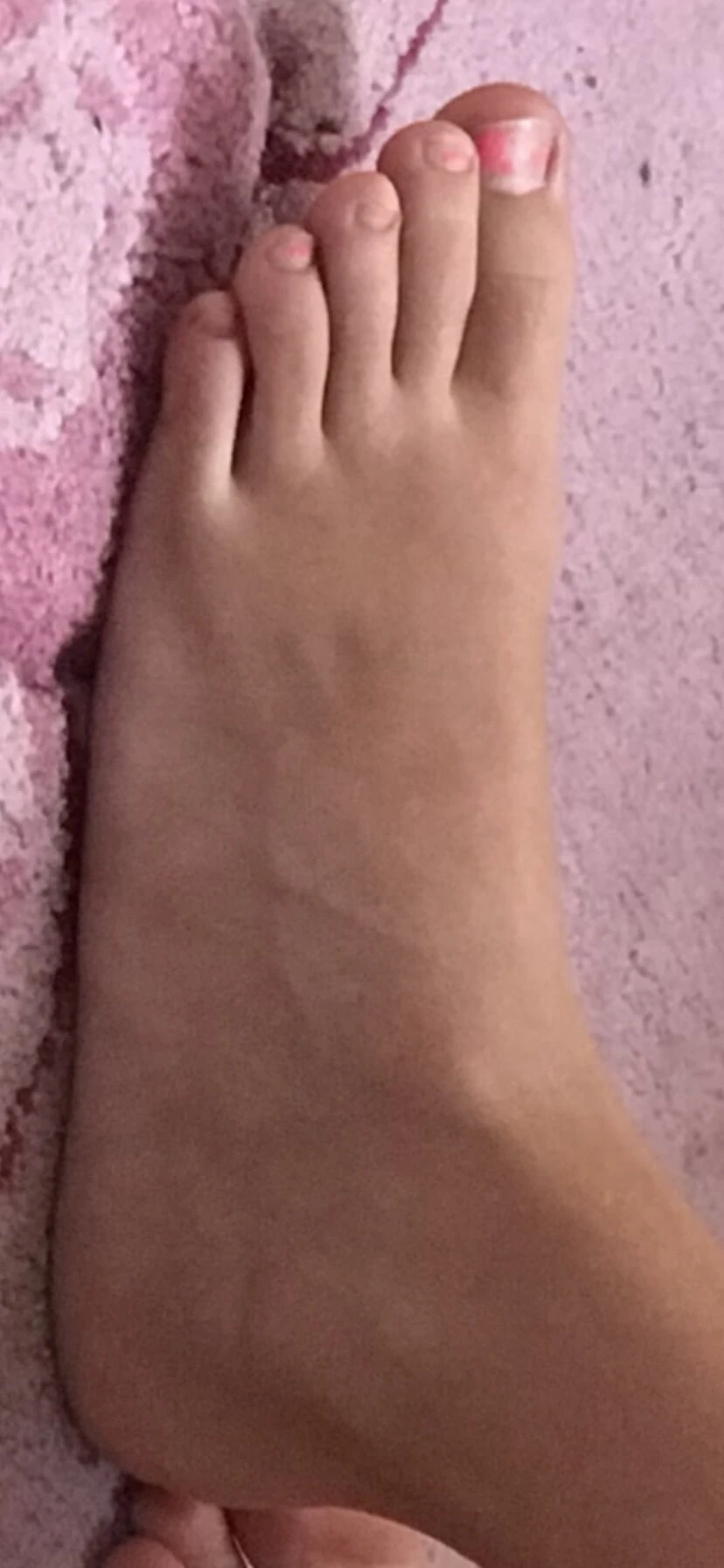 my cousins feet 🦶🏼